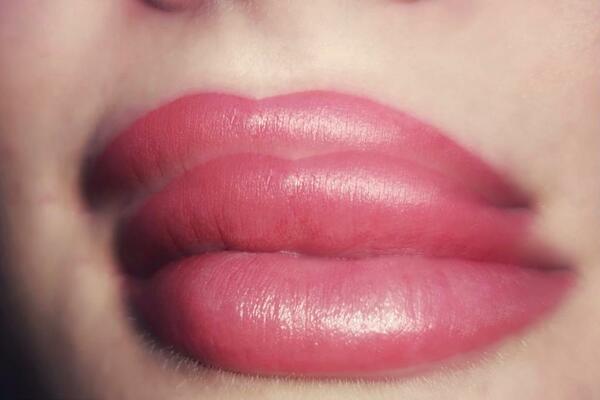 Permanent Make-Up Lippen Bild 1